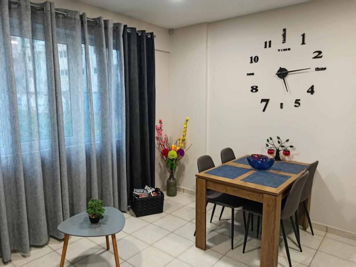 Central Square Apartment 1 Pírgos Buitenkant foto